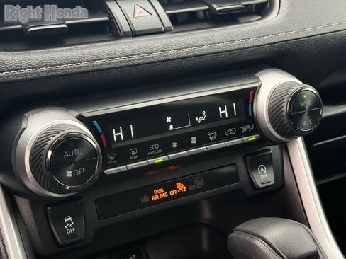 Used 2024 Toyota RAV4 XLE image 22