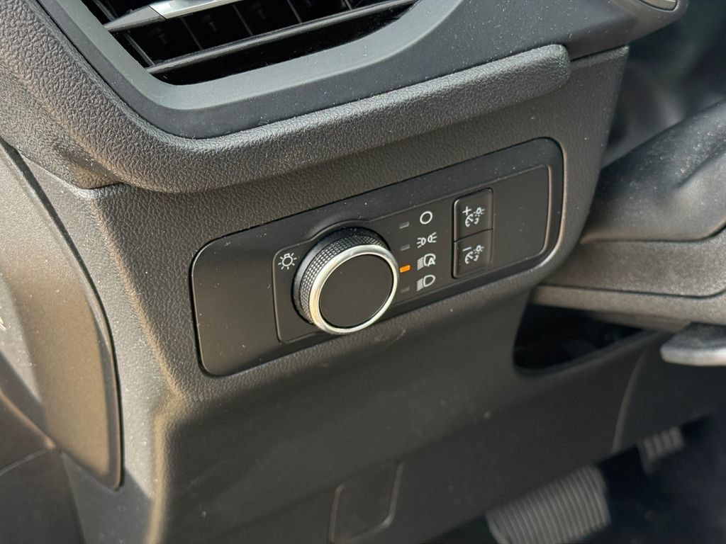 Used 2025 Ford Escape Active AWD/4WD image 18