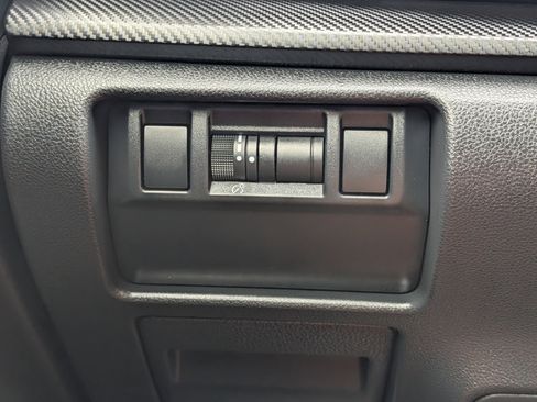 Used 2024 Subaru Crosstrek 2.0i Premium image 26