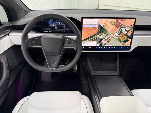Used 2026 Tesla Model X Plaid AWD/4WD image 29