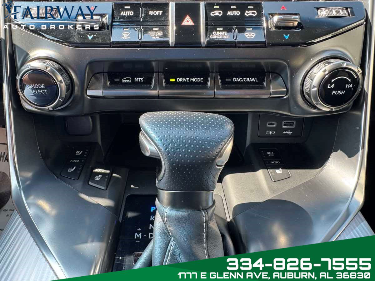 Used 2023 Lexus LX 600 F Sport w/ Accessory Package (Z1) AWD/4WD image 24