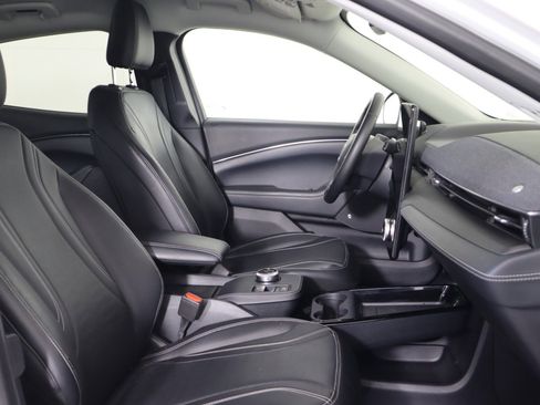 Used 2021 Ford Mustang Mach-E Premium image 10