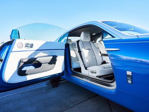 Used 2020 Rolls-Royce Wraith image 25