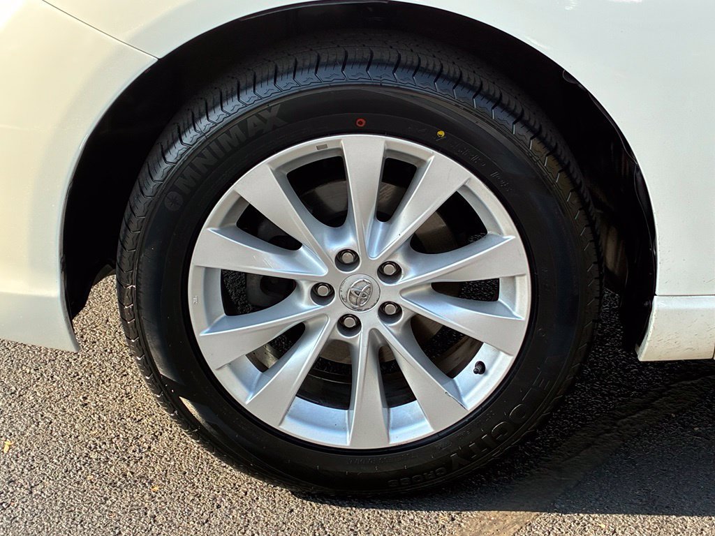 Used 2014 Toyota Venza XLE w/ XLE Premium Package FWD image 9