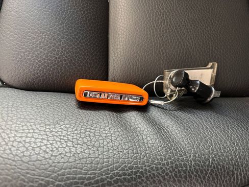 Used 2025 Volvo V60 B5 Cross Country Plus image 22