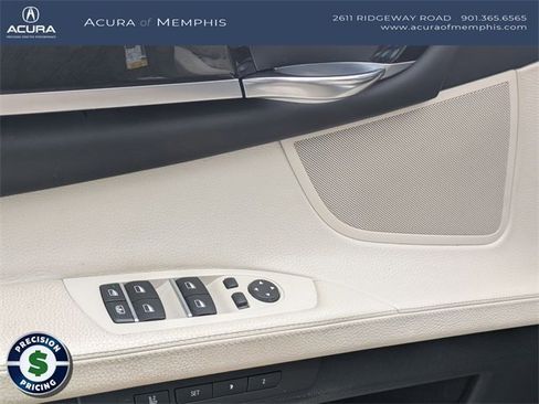 Used 2015 BMW 740i image 22