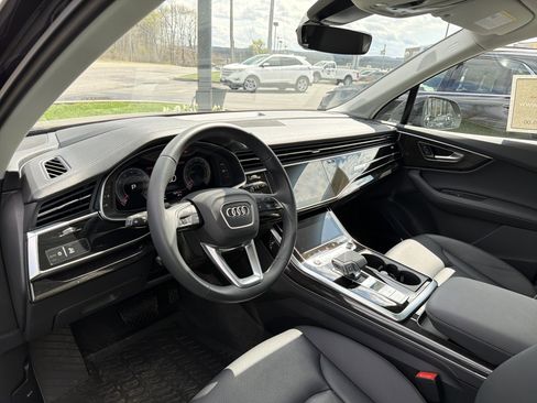 Used 2023 Audi Q7 3.0T Prestige image 9