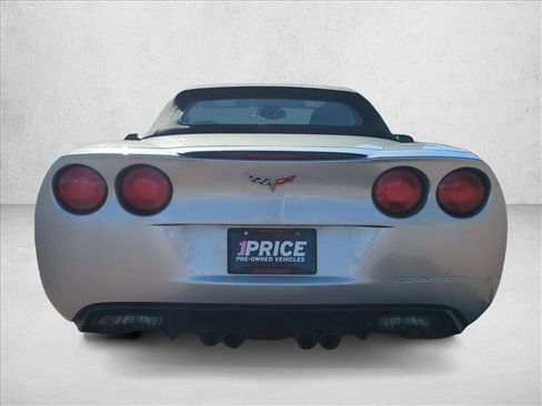 Used 2006 Chevrolet Corvette Convertible w/ Preferred Equipment Group image 7