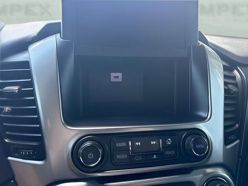 Used 2018 Chevrolet Tahoe Premier AWD/4WD image 24