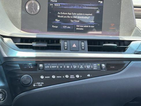 Used 2019 Lexus ES 350 w/ Premium Package FWD image 20