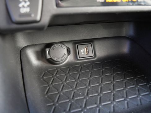 Certified 2025 Toyota RAV4 LE image 30