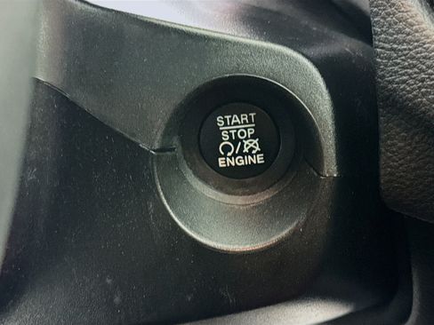 Used 2021 Jeep Compass Trailhawk image 20