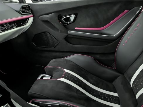 Used 2023 Lamborghini Huracan Tecnica image 41