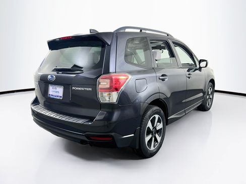 Used 2018 Subaru Forester 2.5i Premium AWD/4WD image 5