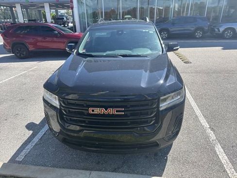 Used 2023 GMC Acadia SLE w/ Driver Convenience Package image 2