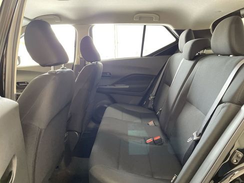 Certified 2025 Nissan Kicks Play S image 17