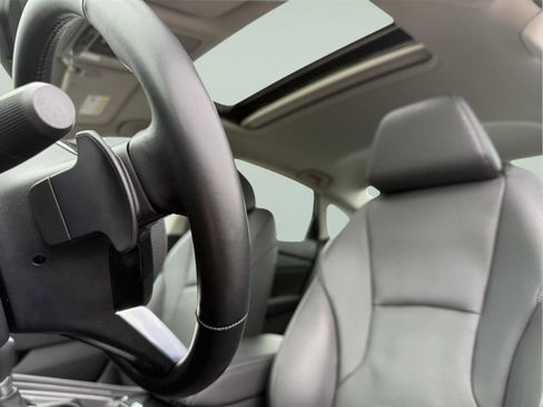 Used 2024 Honda Accord Touring image 10