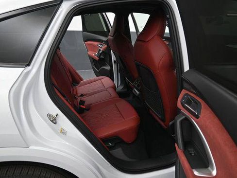 New 2026 Audi SQ5 Prestige AWD/4WD image 13