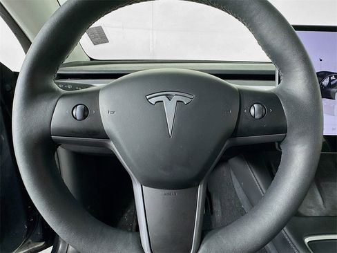 Used 2023 Tesla Model Y Long Range image 57