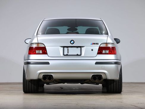Used 2003 BMW M5 image 6