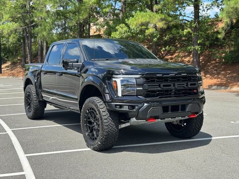 Used 2025 Ford F150 Raptor w/ Equipment Group 803A Raptor R AWD/4WD image 16