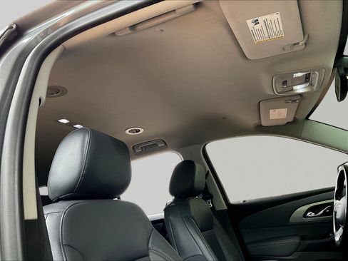 Used 2019 Chevrolet Traverse LT w/ LPO, Floor Liner Package FWD image 27