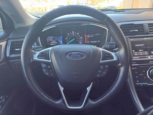 Used 2015 Ford Fusion Energi Titanium w/ Driver Assist Package FWD image 18