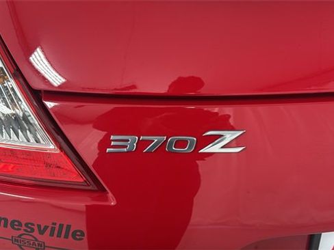 Used 2017 Nissan 370Z Touring image 29