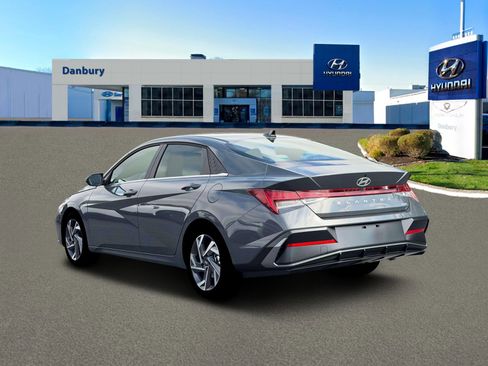 New 2026 Hyundai Elantra Limited w/ Cargo Package image 5