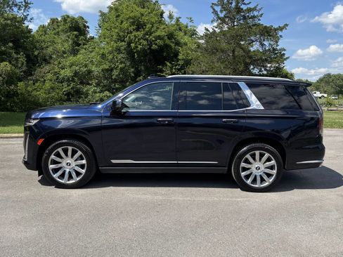 Used 2024 Cadillac Escalade Premium Luxury Platinum AWD/4WD image 7