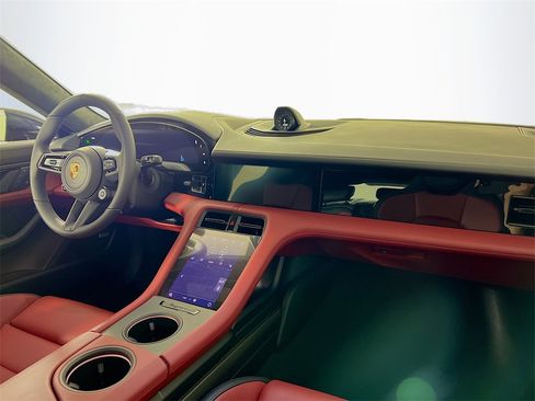 New 2026 Porsche Taycan GTS image 25