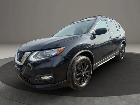 Used 2018 Nissan Rogue SV w/ Premium Package image 1