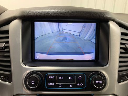 Used 2020 GMC Yukon XL SLT w/ Open Road Package AWD/4WD image 10