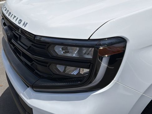 Used 2025 Ford Expedition Max Active RWD image 7