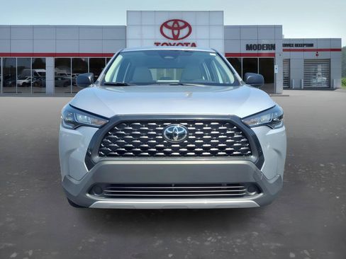Used 2023 Toyota Corolla Cross L FWD image 9
