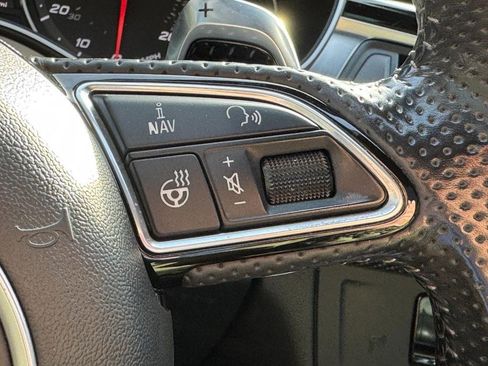 Used 2017 Audi RS 7 Prestige w/ Carbon-Optic Package image 19