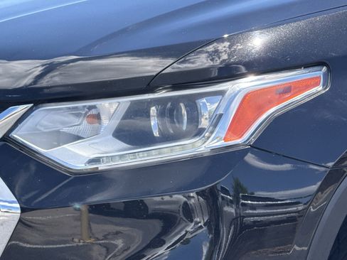 Used 2020 Chevrolet Traverse LS FWD image 6