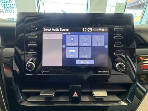 Used 2022 Toyota Camry LE image 52