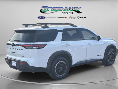 Used 2024 Nissan Pathfinder Rock Creek image 13