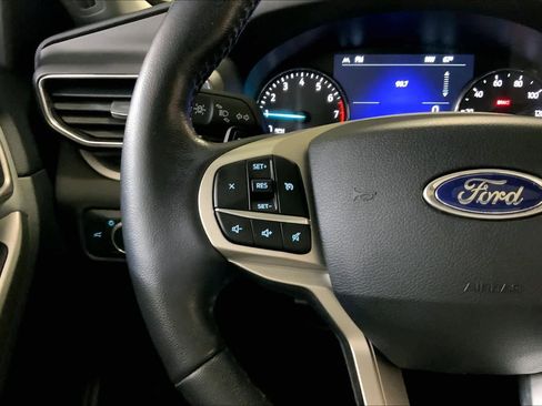 Used 2021 Ford Explorer XLT w/ Equipment Group 202A image 23