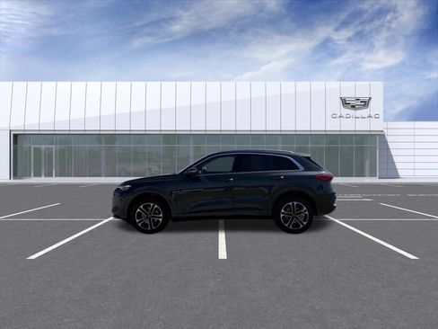 Used 2025 Audi Q5 Premium Plus w/ Premium Plus AWD/4WD image 5