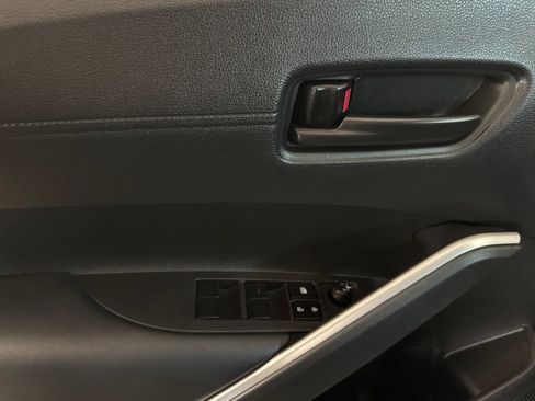 Certified 2024 Toyota Corolla Cross LE image 11