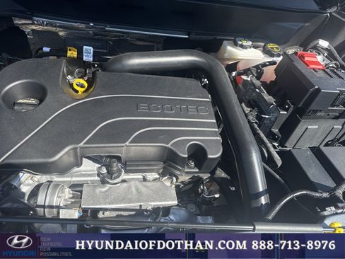 Used 2026 Chevrolet Equinox LT FWD image 18