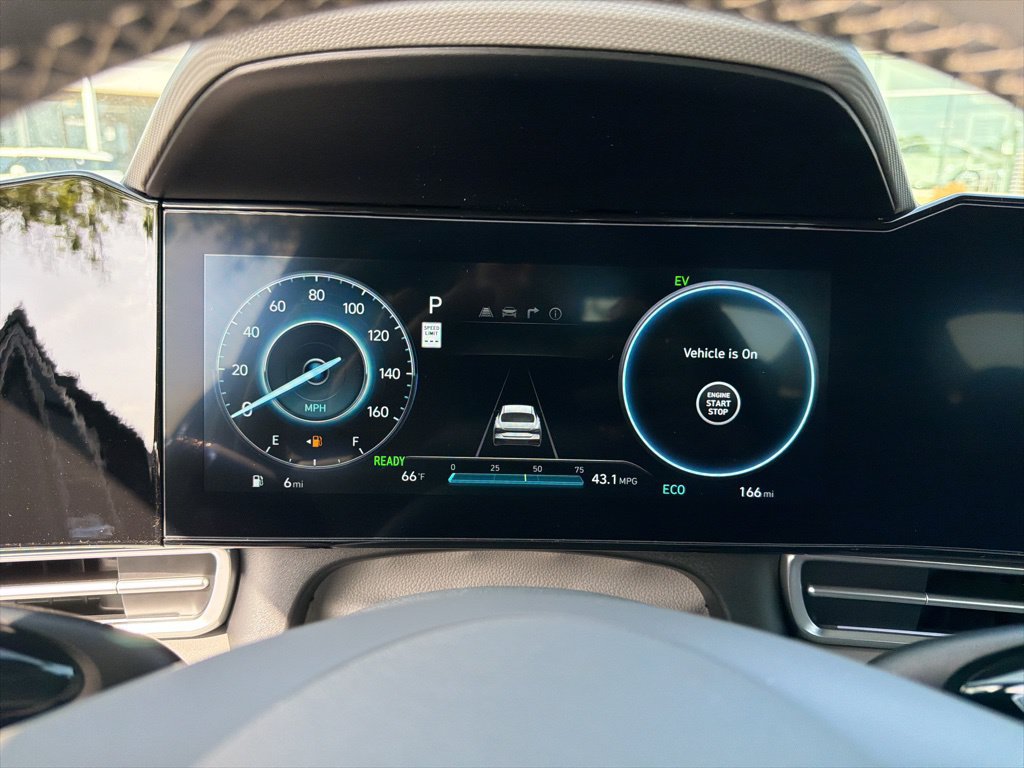 New 2025 Hyundai Elantra SEL FWD image 21