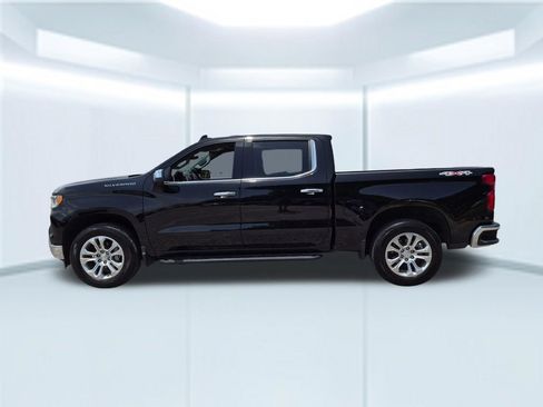 Used 2023 Chevrolet Silverado 1500 LTZ w/ Technology Package AWD/4WD image 2
