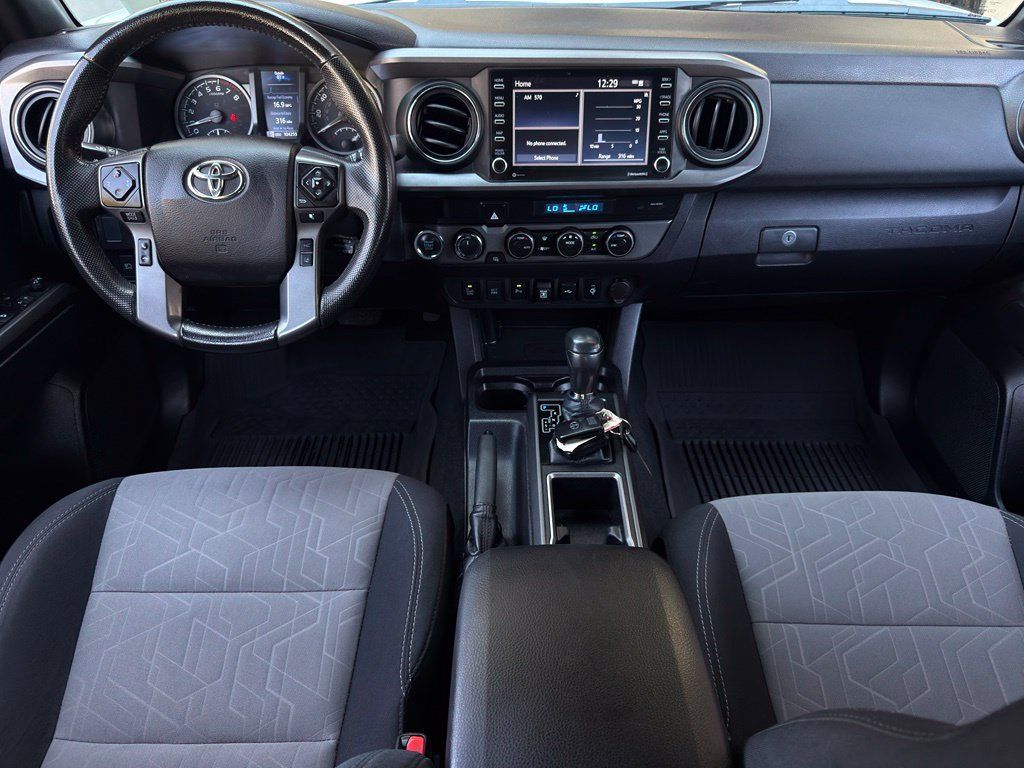 Used 2021 Toyota Tacoma TRD Sport w/ Technology Package AWD/4WD image 15