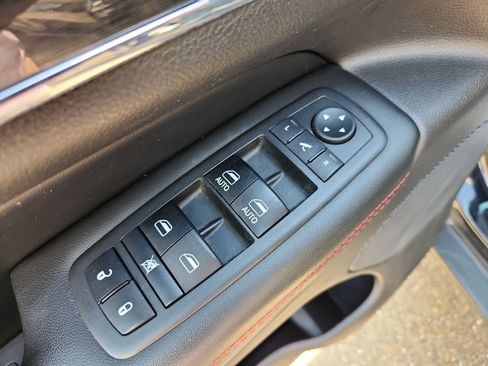 Used 2019 Jeep Grand Cherokee Trailhawk w/ Trailhawk Luxury Group image 23