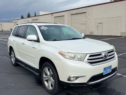 Used 2012 Toyota Highlander Limited image 1