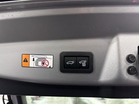 New 2026 Toyota Prius XSE Premium image 12