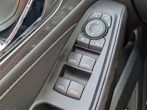 Used 2023 Chevrolet Traverse Premier w/ Redline Edition image 33